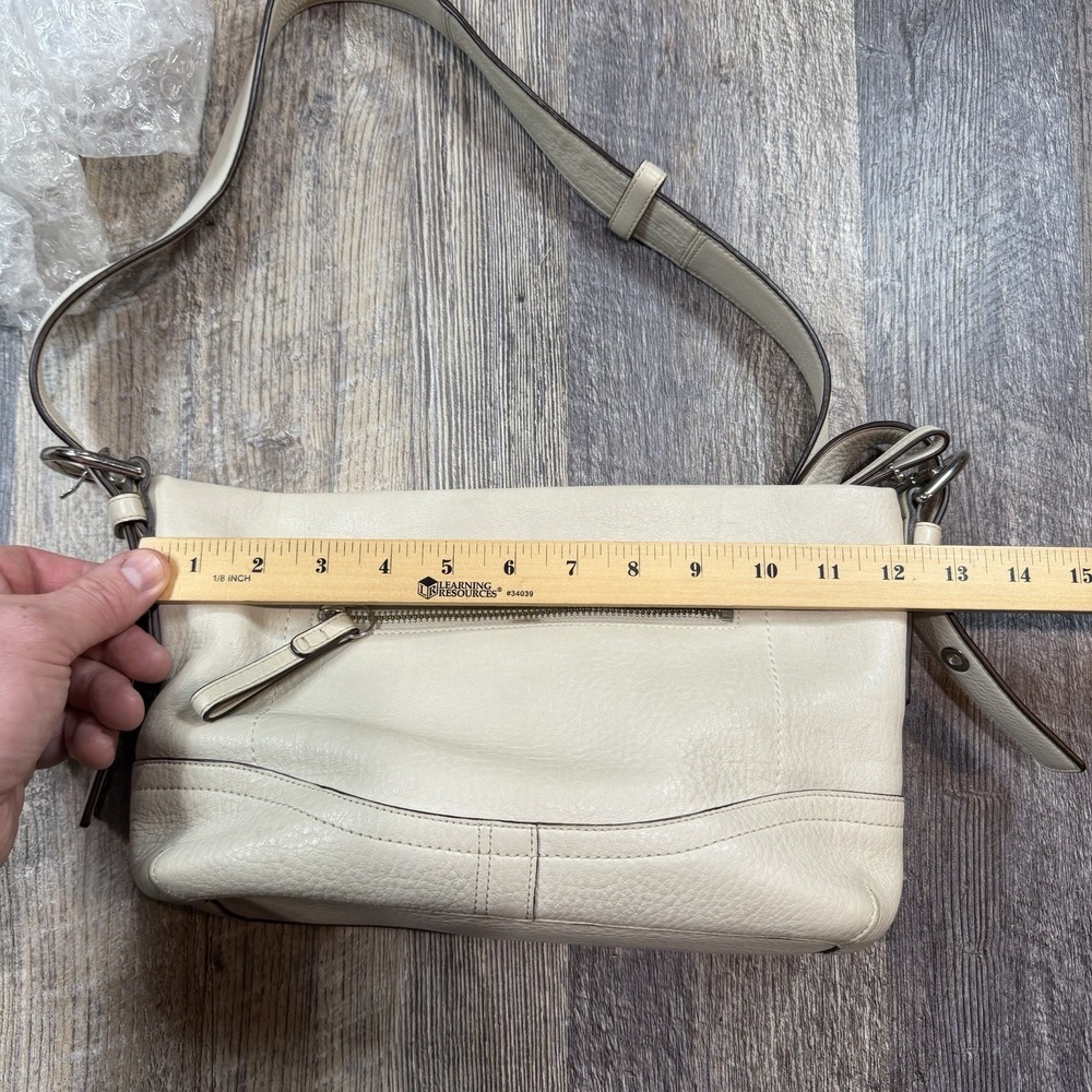 Vintage Coach Ivory White Leather Shoulder Bag Crossbody Adjustable Strap F10942 - Picture 16 of 16